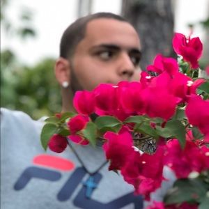 Meet your Posher, Diego